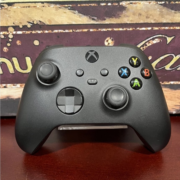 Microsoft Xbox Series X|S Wireless Controller - Carbon Black (QAT-00001) - Picture 1 of 3
